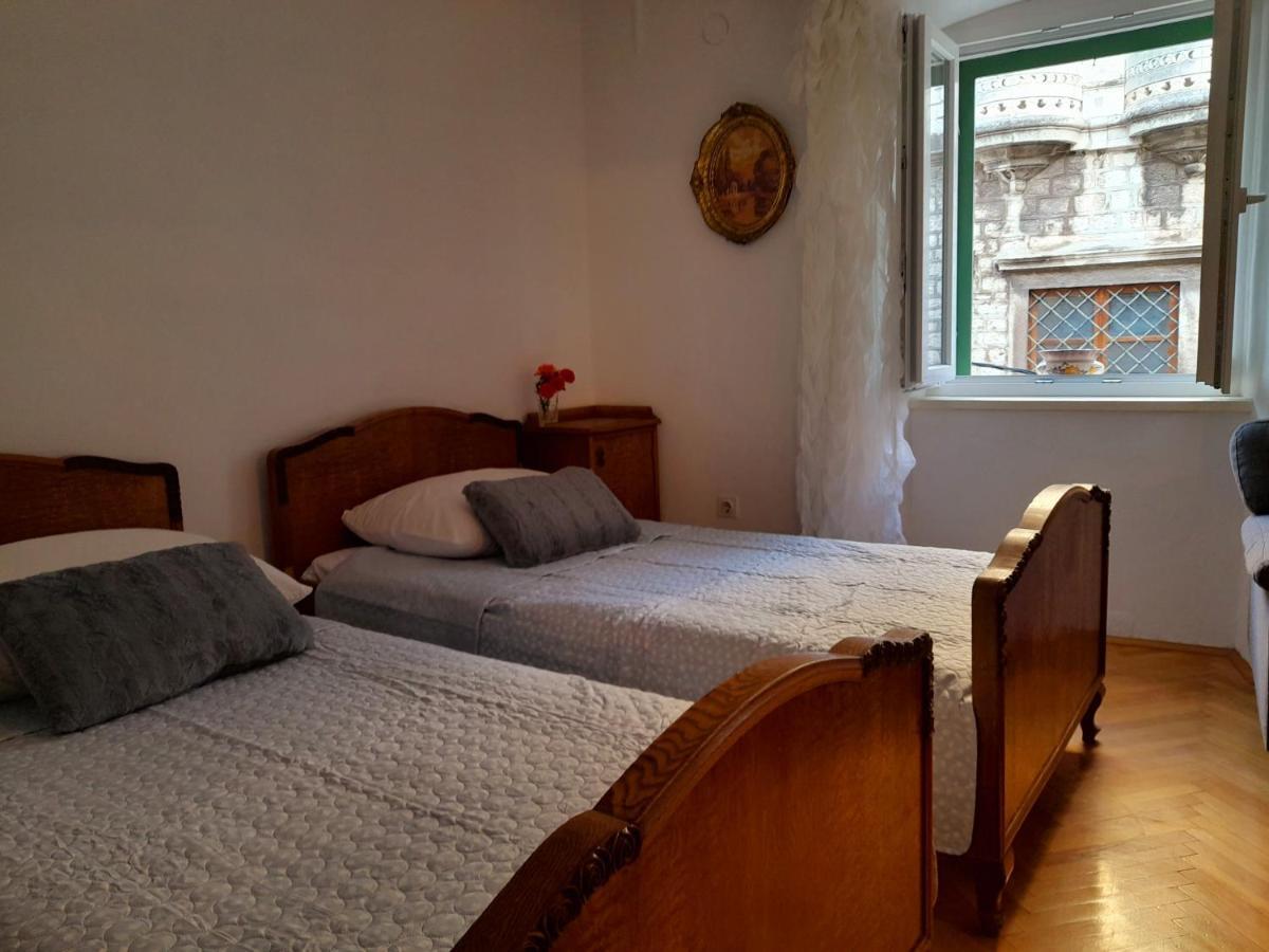 Two Bells Apartment Sibenik Exterior photo
